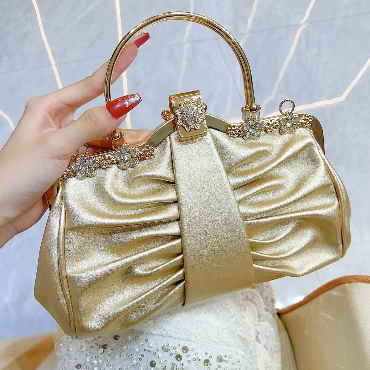 2025 Luxuriöse High-End Party  – Women Bags Trend 2025 Bewertung und Preis